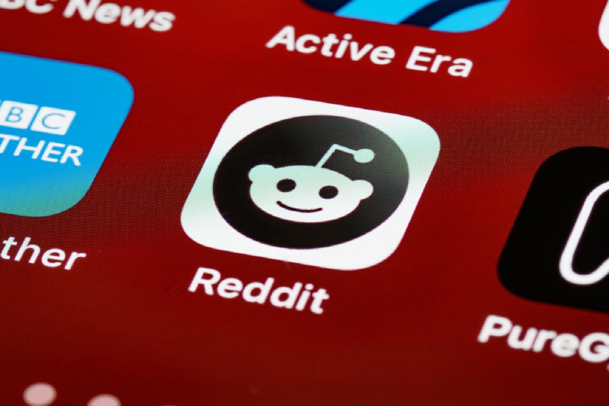 Reddit Communities Adopt Alternative Forms of Protest 