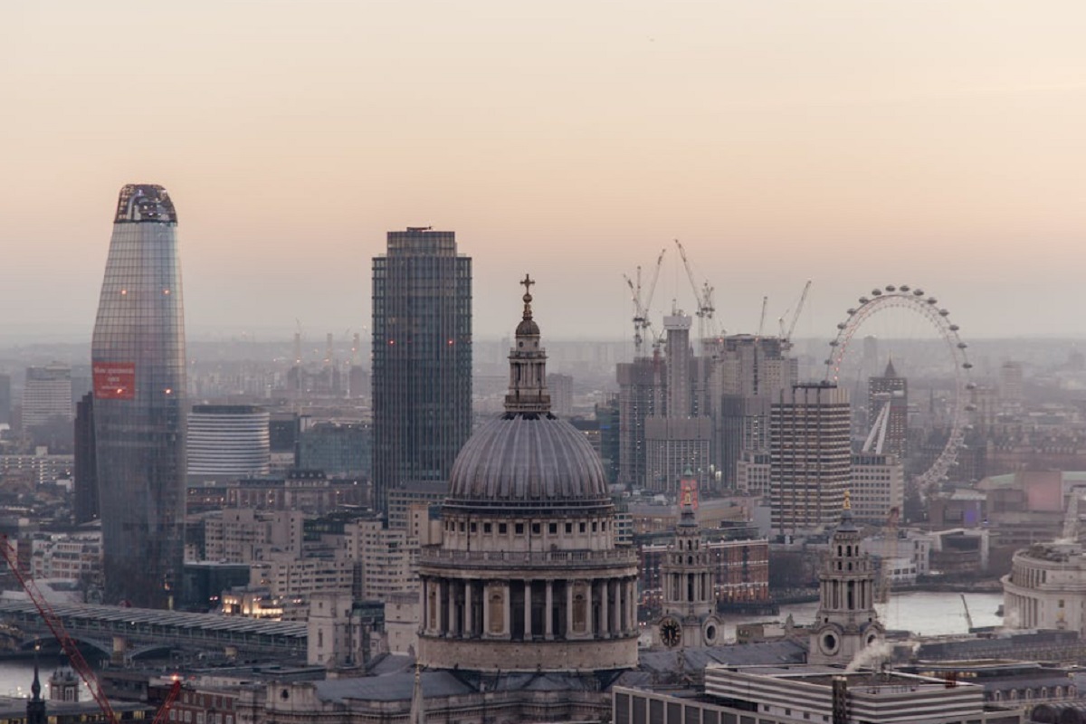 Bank of England Raises Interest Rates 