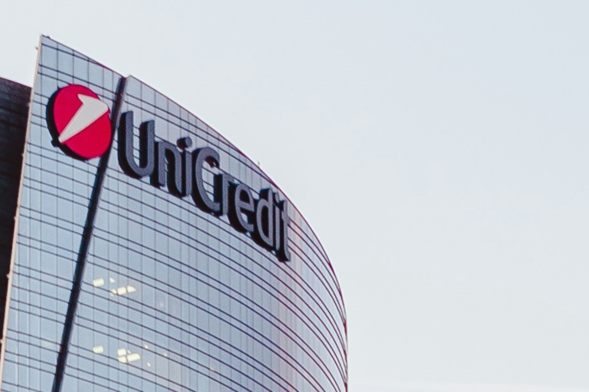 UniCredit Shares Demonstrate Growth