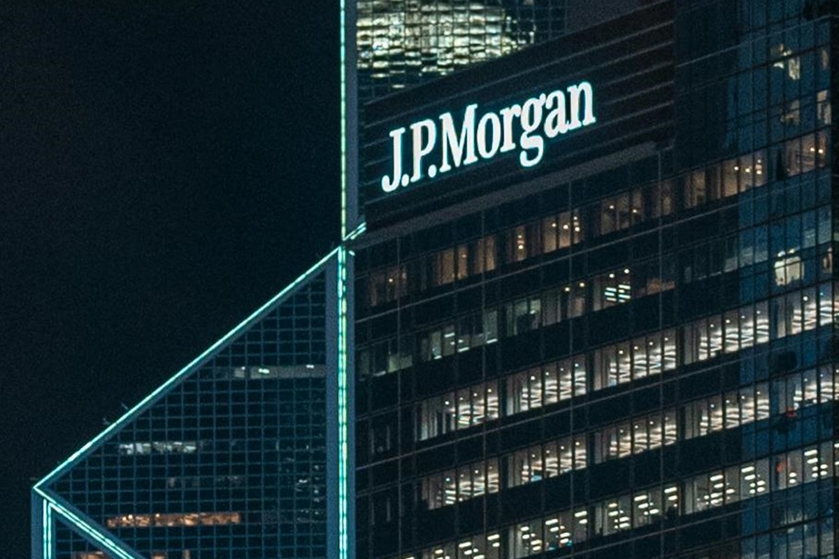 JPMorgan UK Digital Bank Reportedly Introduces First Credit Card 