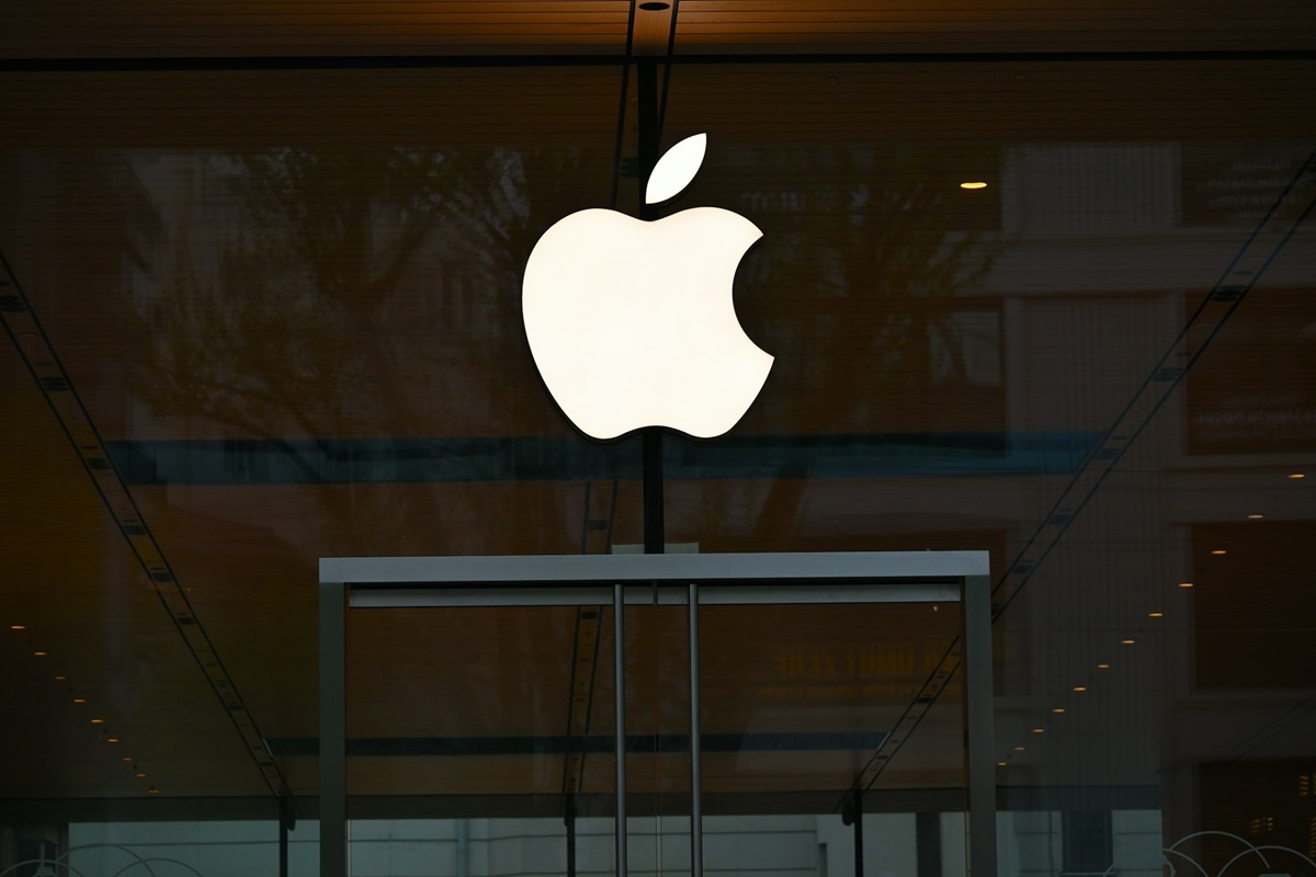 Apple Reports Earnings