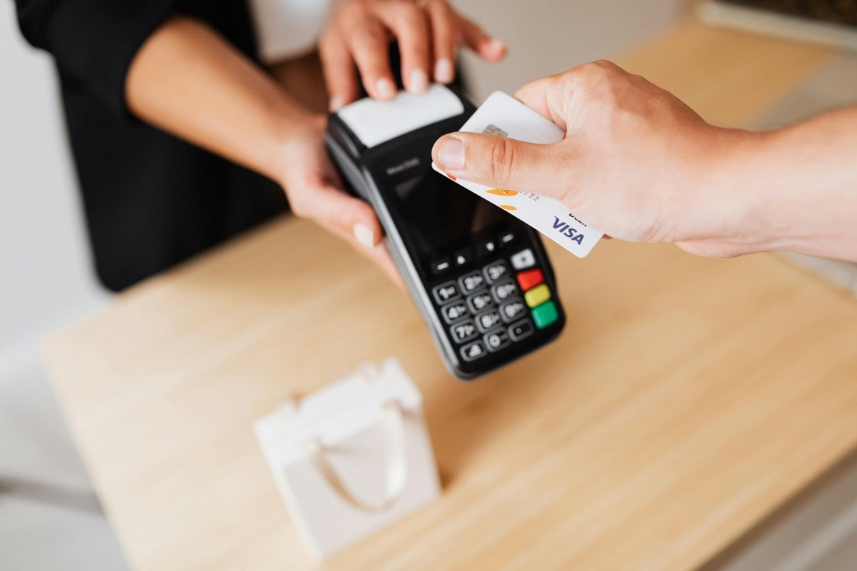 Rain and Visa Unlock Onchain Credit Card Settlement